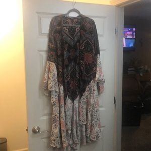 Torrid kimono. Size 4.